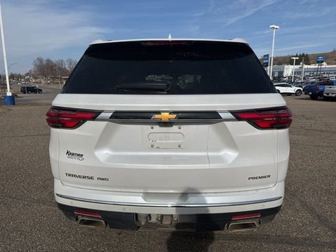 Used 2022 Chevrolet Traverse Premier image 4