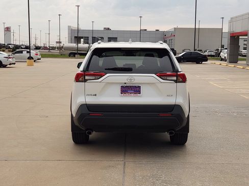 Used 2025 Toyota RAV4 XLE Premium FWD image 8