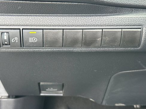 Used 2024 Toyota Corolla LE FWD image 40