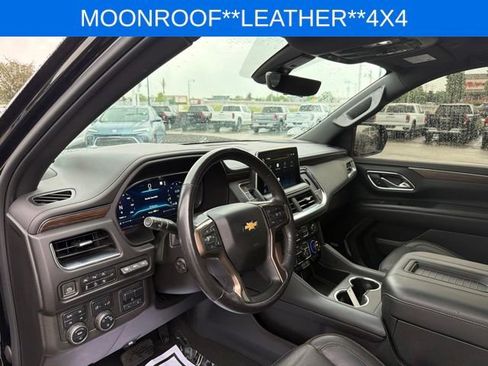 Used 2022 Chevrolet Suburban High Country AWD/4WD image 13