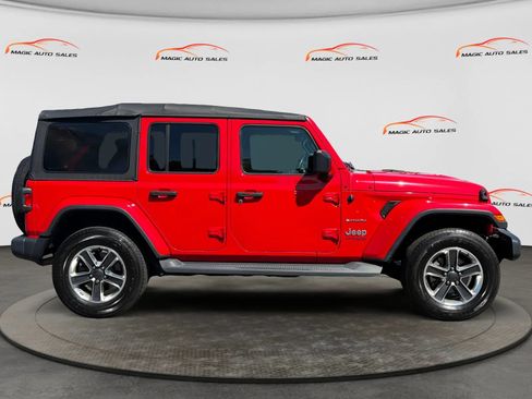 Used 2020 Jeep Wrangler Unlimited Sahara AWD/4WD image 6