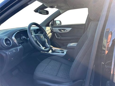Used 2022 Chevrolet Blazer LT image 9
