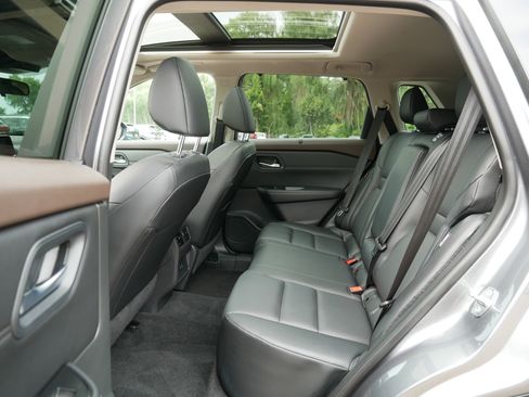 Certified 2023 Nissan Rogue SV w/ SV Premium B Package AWD/4WD image 36