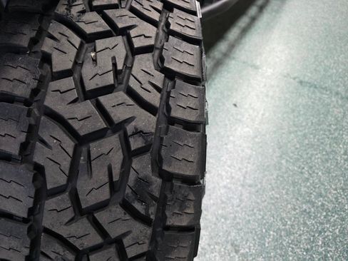 Used 2020 Jeep Gladiator Rubicon image 15