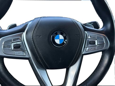 Used 2019 BMW 750i xDrive w/ Executive Package AWD/4WD image 23