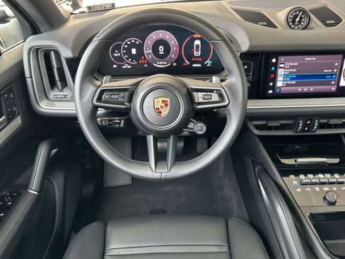 Certified 2024 Porsche Cayenne Coupe AWD/4WD image 14