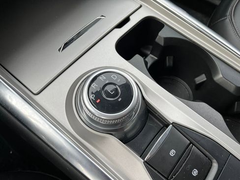 Used 2023 Ford Explorer XLT w/ Equipment Group 202A image 24