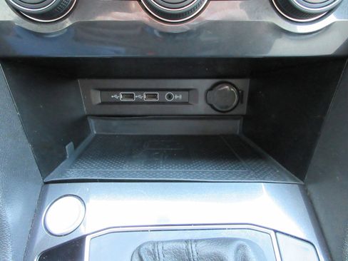 Used 2020 Volkswagen Tiguan SE R-Line AWD/4WD image 46