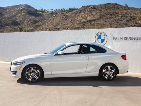 Used 2017 BMW 230i Coupe image 3