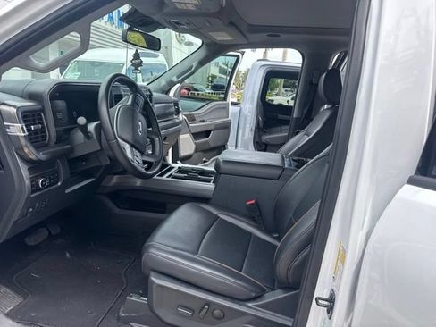 Used 2025 Ford F250 Lariat w/ Lariat Ultimate Package AWD/4WD image 4