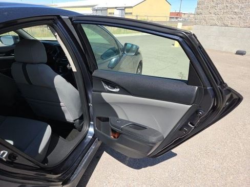 Used 2018 Honda Civic EX image 17