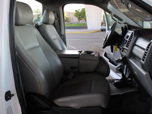 Used 2017 Ford F350 XL w/ Power Equipment Group AWD/4WD image 16