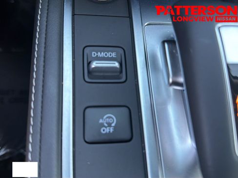 Used 2025 INFINITI QX60 Sensory w/ Vision Package AWD/4WD image 15
