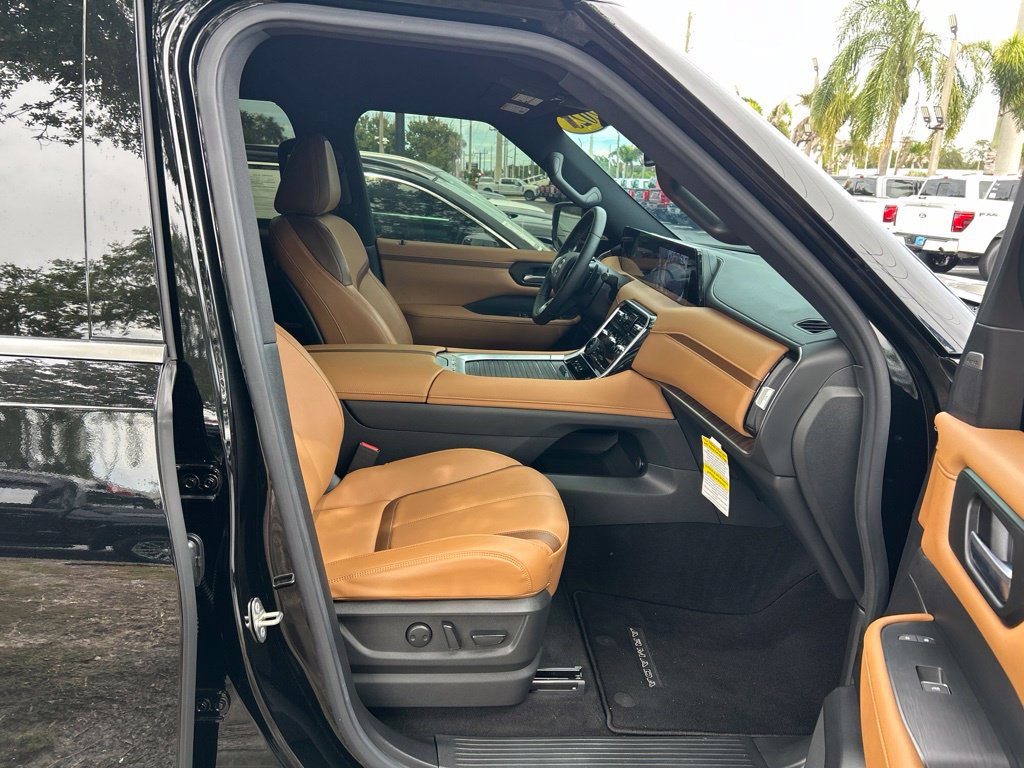 Used 2025 Nissan Armada SL w/ Captain's Chari Seat Package RWD image 40