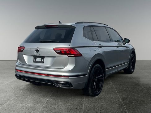 Used 2023 Volkswagen Tiguan SE R-Line FWD image 7