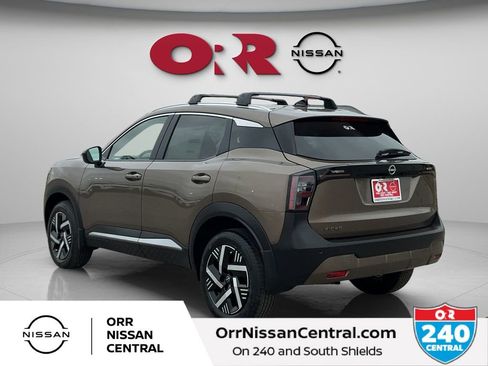 New 2026 Nissan Kicks SV w/ Charging Package FWD image 7