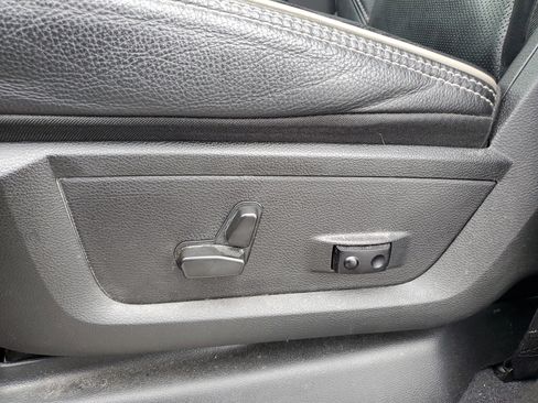 Used 2022 RAM 3500 Limited image 28