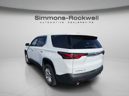 Used 2023 Chevrolet Traverse LS AWD/4WD image 3