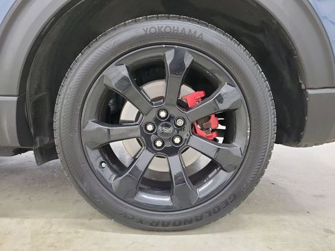 Used 2020 Ford Explorer ST w/ ST High-Performance Pack image 12