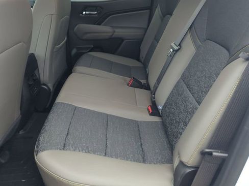 Used 2024 Chevrolet Colorado ZR2 w/ Technology Package image 22