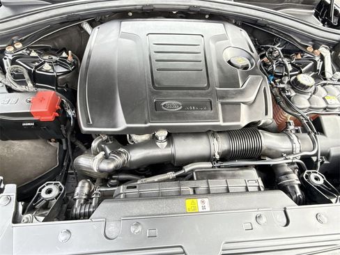 Used 2020 Land Rover Range Rover Velar S image 28