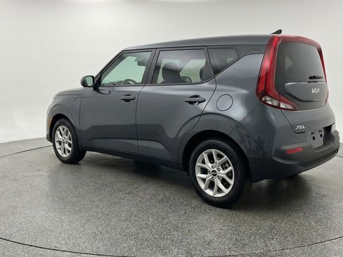 Used 2025 Kia Soul LX w/ LX Technology Package image 6