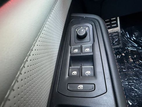 Used 2024 Volkswagen Atlas Peak Edition SEL AWD/4WD image 30