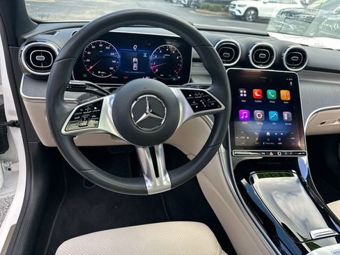 Used 2025 Mercedes-Benz C 300 Sedan image 15
