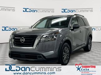 Used 2022 Nissan Pathfinder SV FWD video 1