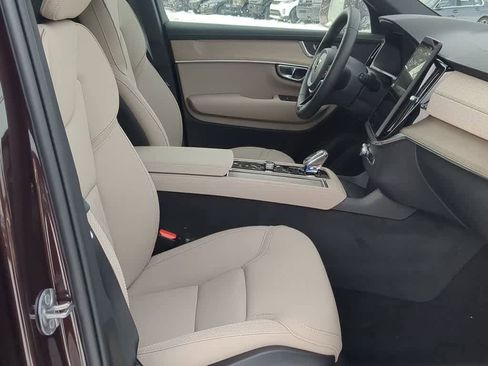 New 2026 Volvo XC90 B5 Core image 20