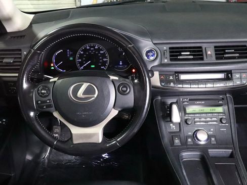 Used 2016 Lexus CT 200h w/ Accessory Package 2 image 18