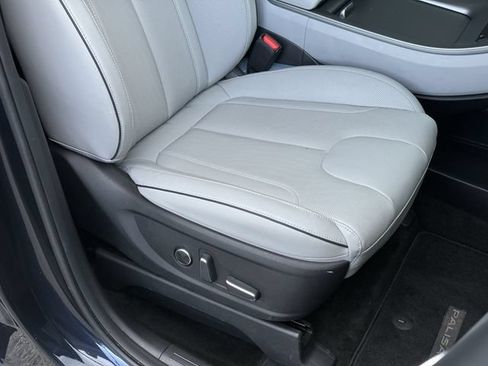 Used 2024 Hyundai Palisade SEL FWD image 17