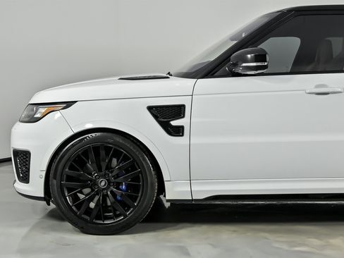 Used 2017 Land Rover Range Rover Sport SVR image 7
