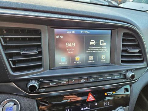 Used 2019 Hyundai Elantra Value Edition w/ Cargo Package image 18