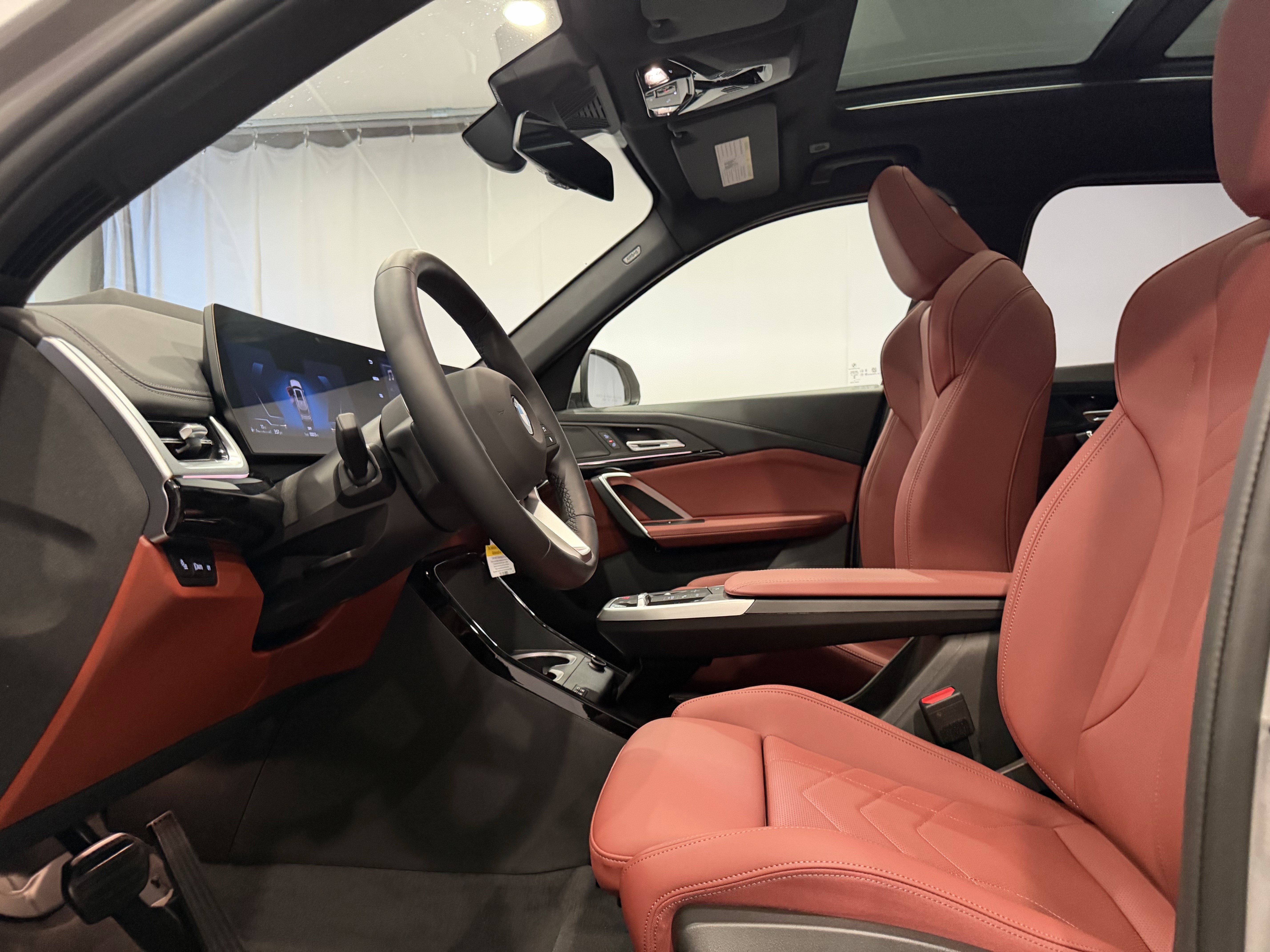 New 2026 BMW X1 xDrive28i w/ Technology Package AWD/4WD image 8
