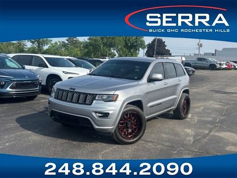 Used 2019 Jeep Grand Cherokee Altitude AWD/4WD image 1