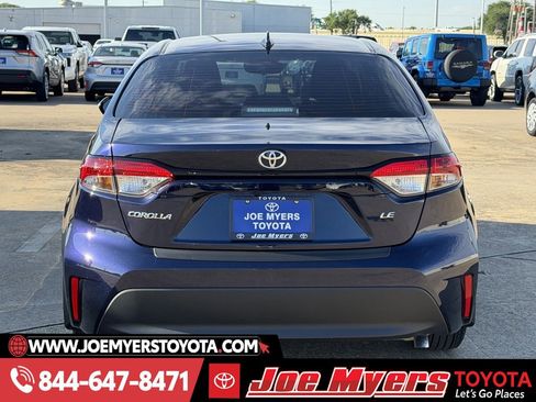 Used 2025 Toyota Corolla LE image 8