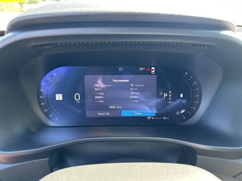 New 2026 Volvo XC40 B5 Ultra w/ Climate Package image 16