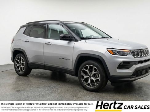 Used 2025 Jeep Compass Limited image 1