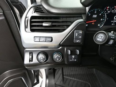 Used 2016 Chevrolet Tahoe LTZ AWD/4WD image 34