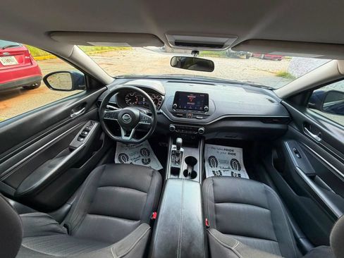 Used 2019 Nissan Altima 2.5 S FWD image 13