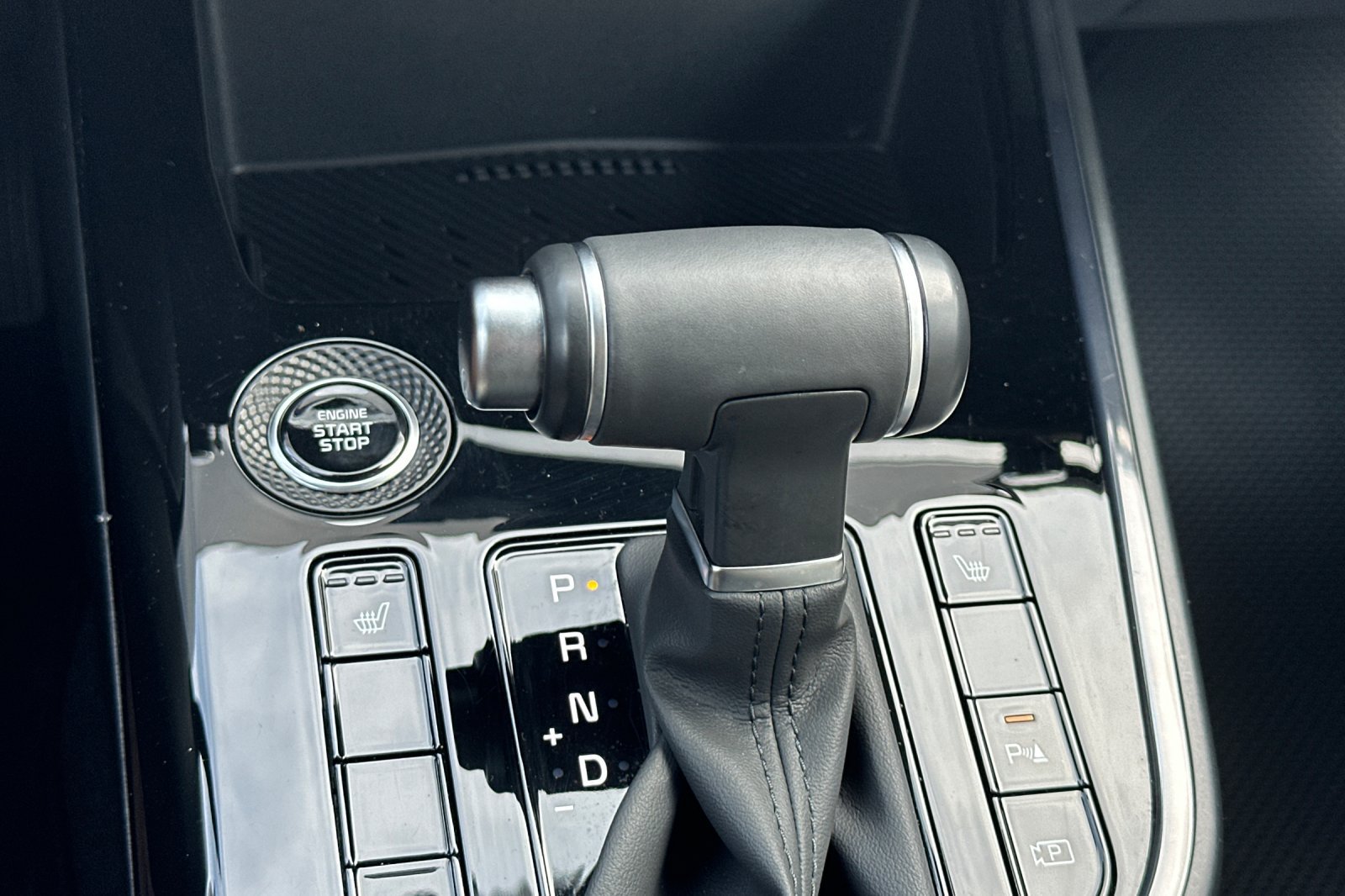 Certified 2026 Kia Niro EX FWD image 23