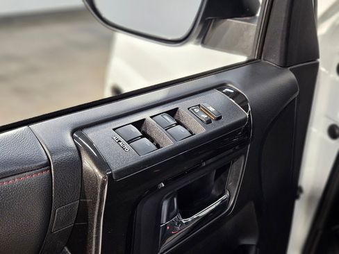 Used 2024 Toyota 4Runner TRD Off-Road image 21