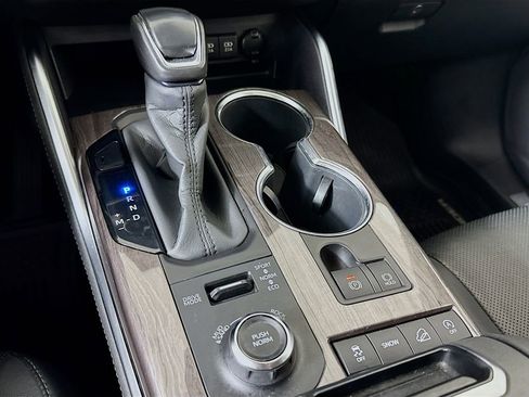 Used 2020 Toyota Highlander Limited image 18