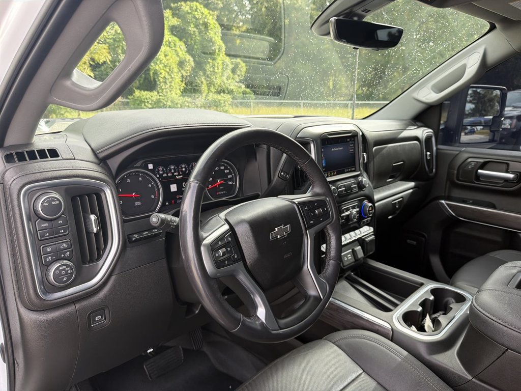 Certified 2022 Chevrolet Silverado 2500 LTZ w/ LTZ Plus Package AWD/4WD image 10