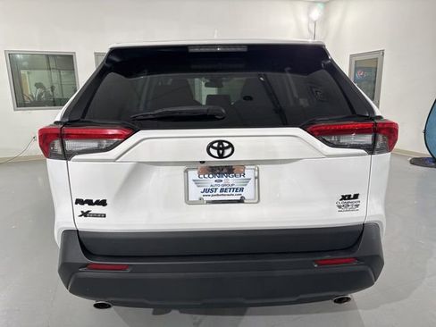Used 2023 Toyota RAV4 XLE w/ Convenience Package FWD image 8