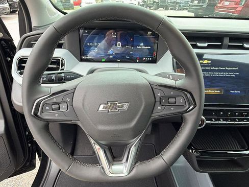 New 2027 Chevrolet Bolt LT w/ Comfort Package FWD image 19