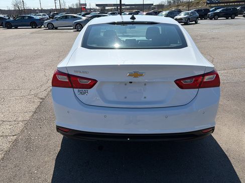 Used 2024 Chevrolet Malibu LS w/ Driver Confidence Package FWD image 5