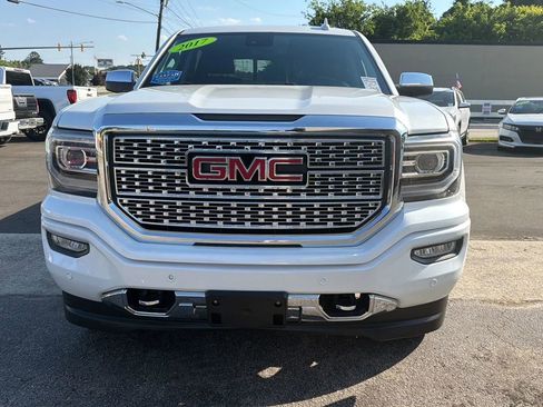Used 2017 GMC Sierra 1500 Denali w/ Denali Ultimate Package AWD/4WD image 2