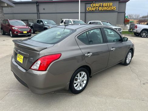 Used 2017 Nissan Versa SV w/ SV Special Edition Package image 3